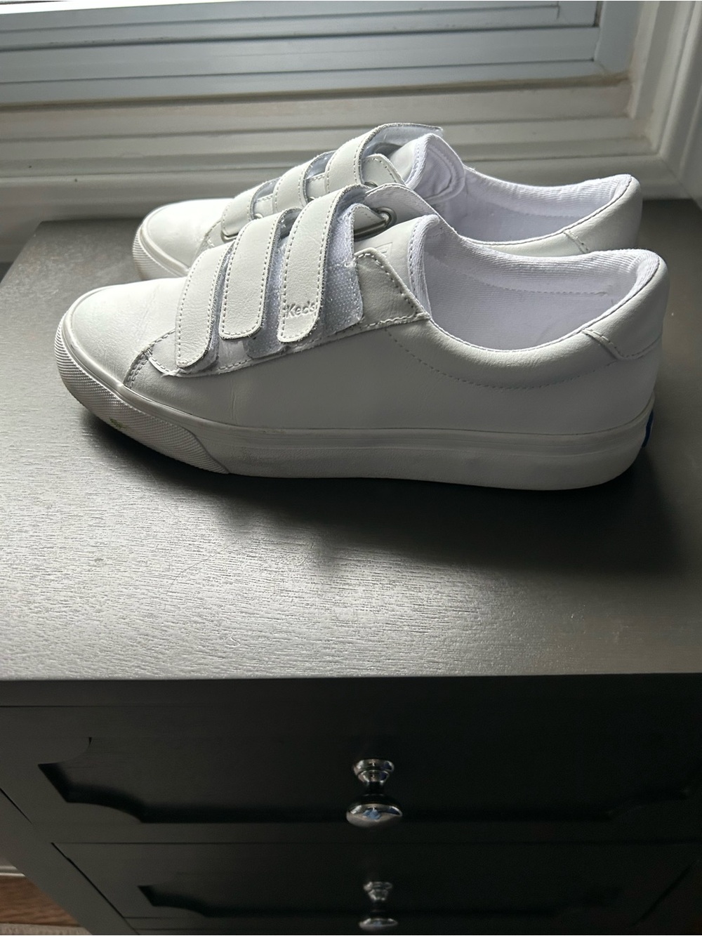 KEDS- white leather